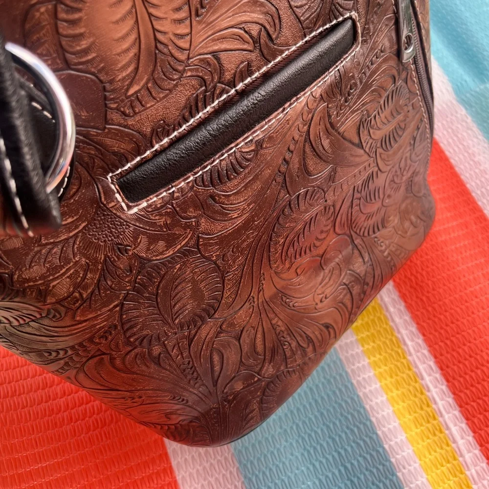 Western Brown Leather—like textured Handbag - Picture 4 of 12